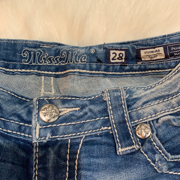 🌸Miss Me size 28 standard crop used in excellent condition - Picture 5 of 16